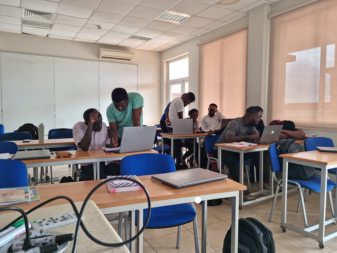 Teaching Solid Mechanics at Ashesi University